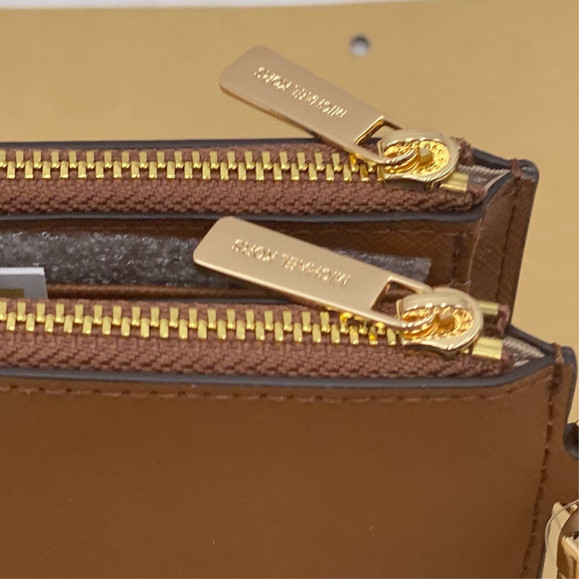 Michael Kors DoubleZip Wallet
Wristlet Luggage - Picture 6 of 10